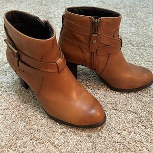 Sperry Top-Sider Dasher Belle tan boots